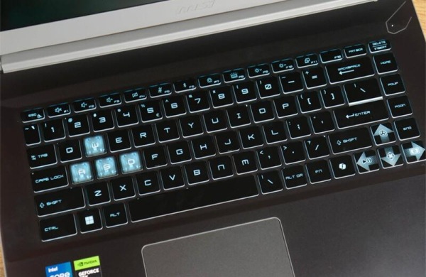 Обзор MSI Thin 15 B12VE: доступного и мощного игрового ноутбука с RTX 4050