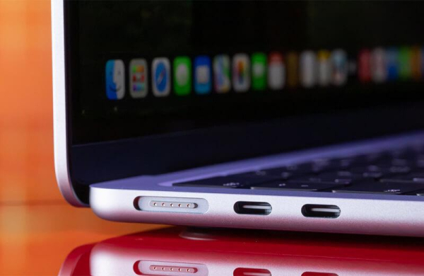 Обзор Apple MacBook Air 13 M4 (2025): лучшего ультрабука с мощным процессором Обзор Apple MacBook Air 13 M4 (2025): лучшего ультрабука с мощным процессором