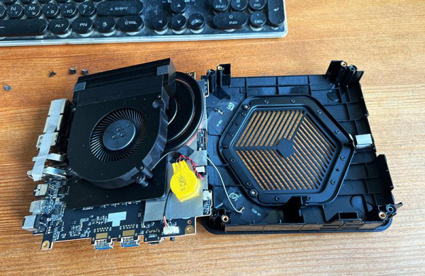 Обзор Chuwi Aubox на Ryzen 7 8745HS: мини-ПК для игр и работы в авангарде рынка