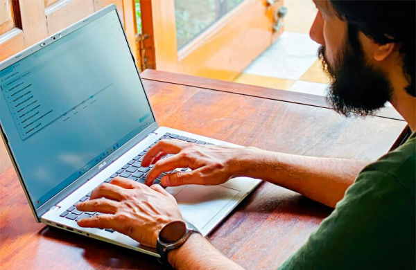 Обзор Asus Vivobook 16: лучшего ноутбука для офисной работы с доступной ценой