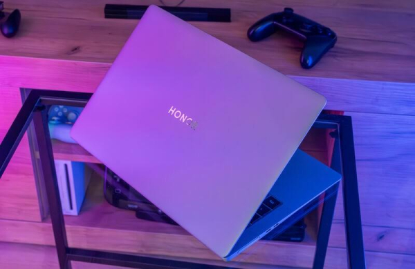 Обзор Honor MagicBook Art 14: ультралёгкого ноутбука со съёмной веб-камерой