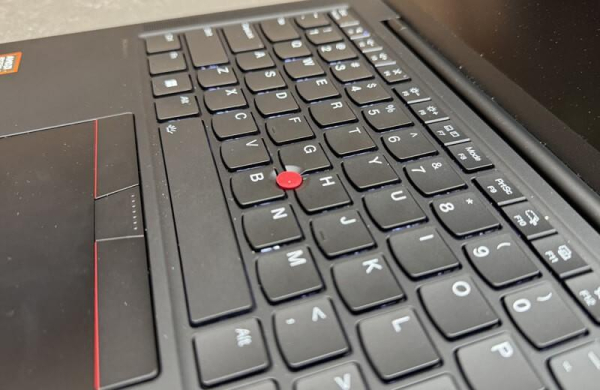 Обзор Lenovo ThinkPad T14s Gen 6: мощного флагманского ноутбука для бизнеса и работы Обзор Lenovo ThinkPad T14s Gen 6: мощного флагманского ноутбука для бизнеса и работы