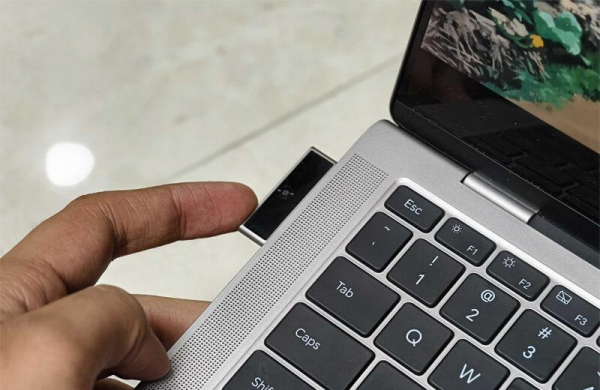 Обзор Honor MagicBook Art 14: ультралёгкого ноутбука со съёмной веб-камерой